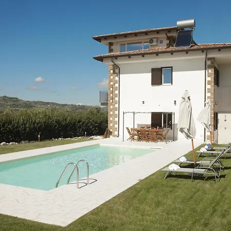 Mariarosaria - Esclusiva Con Piscina Villa Amorosi