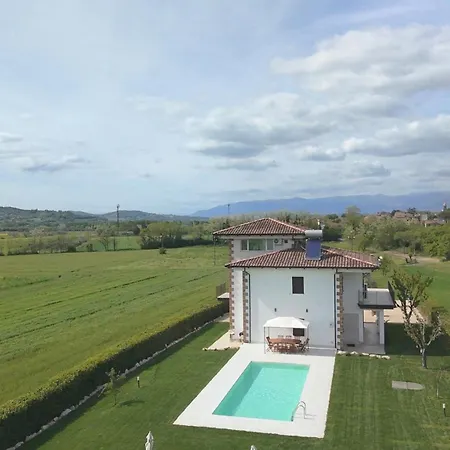 Mariarosaria - Esclusiva Con Piscina